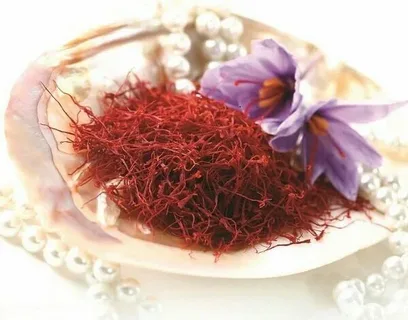 تصویر 4 از زعفران نیم گرمی انتخابی اقتصادی و با کیفیت بالا